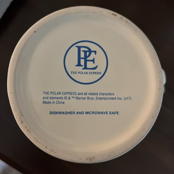 Polar Express collector mug - new and never used - Picture 4 of 4